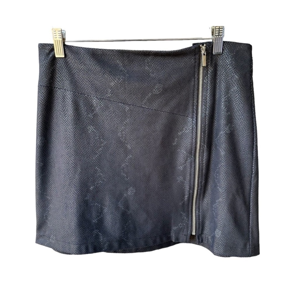 Bar III Mini Skirt Snakeskin Print Faux Suede Black Gray Zip Front Mob Wife 10
